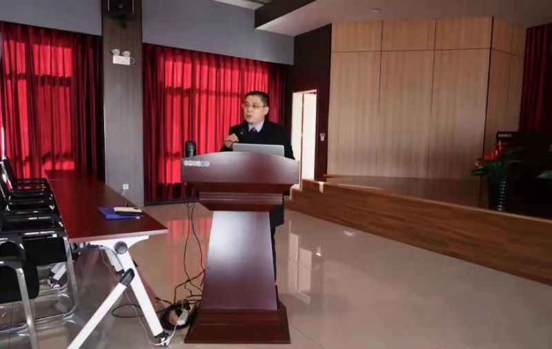 我所主任段宏坤律师参与屯留政法系统“送法进企业”活动