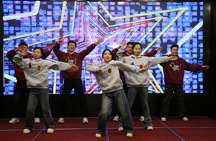 1769637142336162.jpg 开场舞.jpg